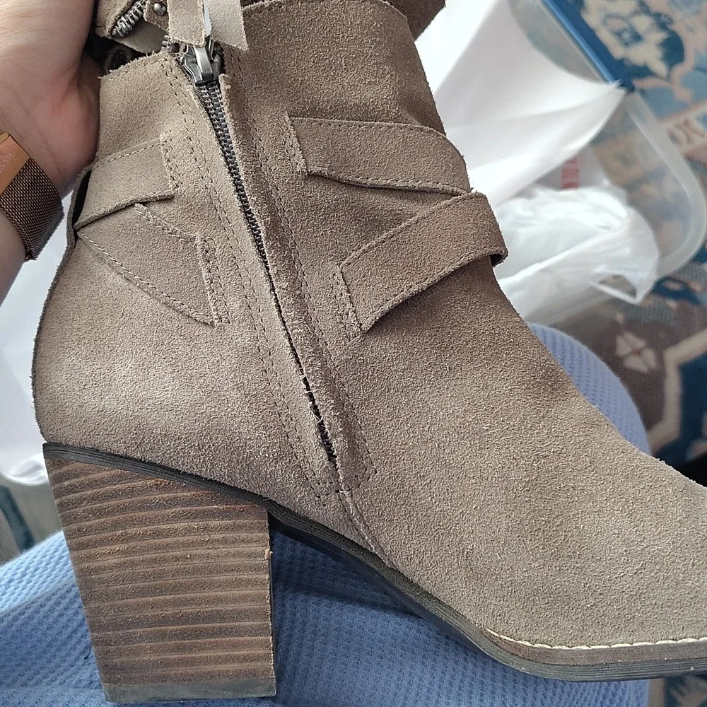 Sam Edelman Western-Inspired Suede Ankle Boots In Taupe Size 10